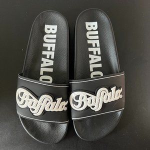 Buffalo slides